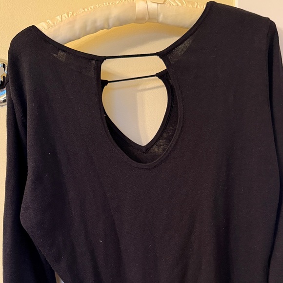 Black Keyhole Silk Top - Picture 3 of 6